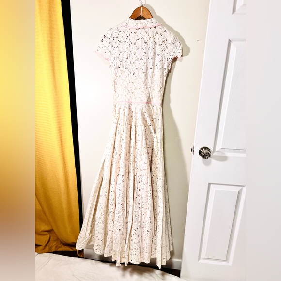 True vintage 1940s creamy white eyelet lace gown dress from Devore Vintage - Picture 5 of 16